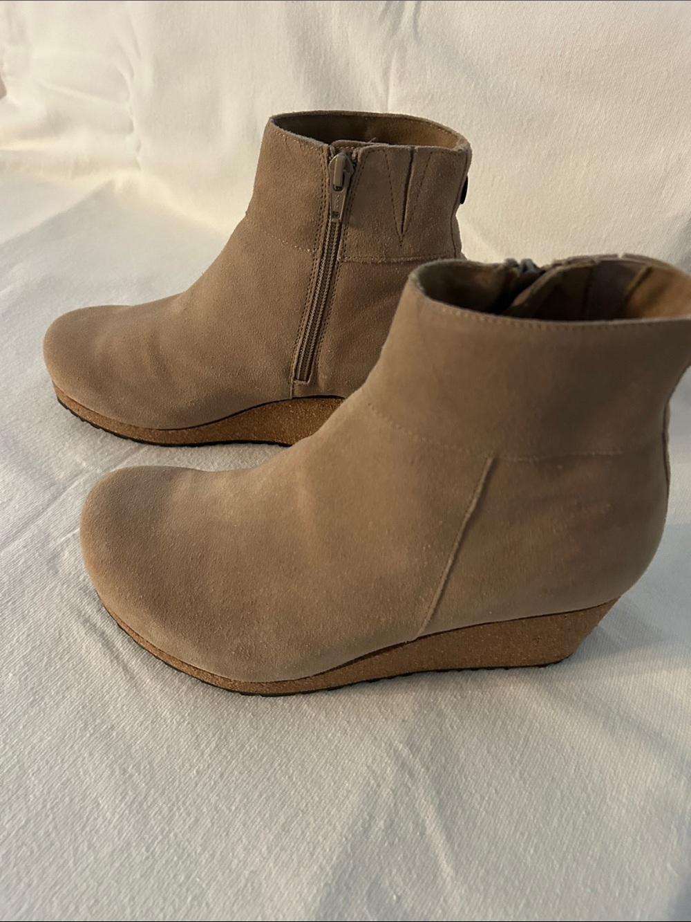 Papillio by BIRKENSTOCK Taupe Suede Wedge Ankle Booties SIZE 7 NWOT